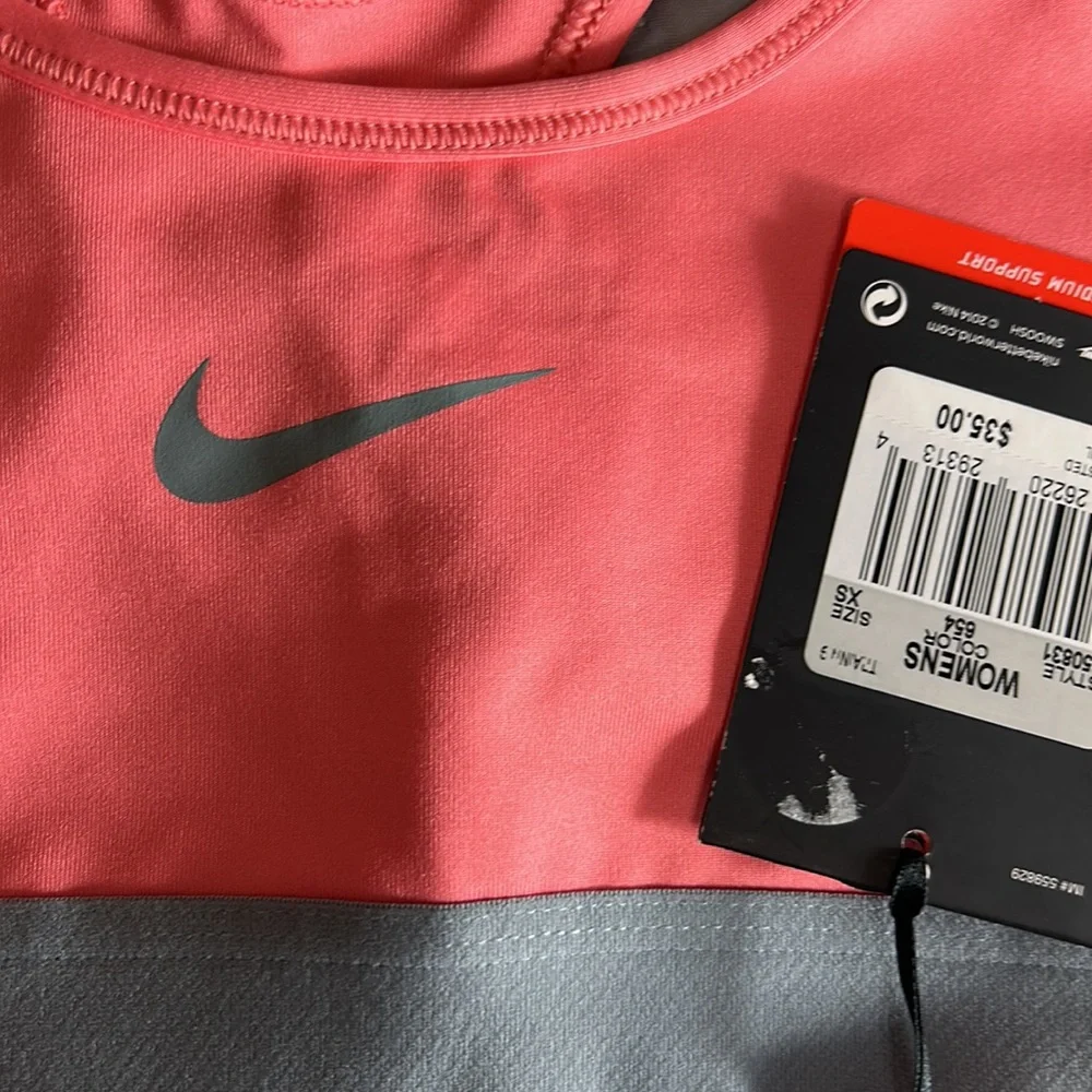 Nike sport bra, new - Picture 3 of 6